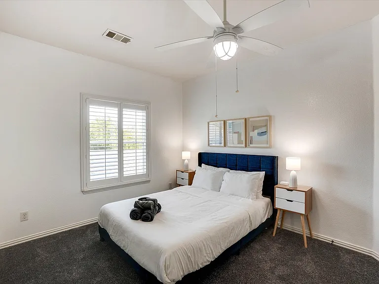 2305 Clearview Ct — Photo 25