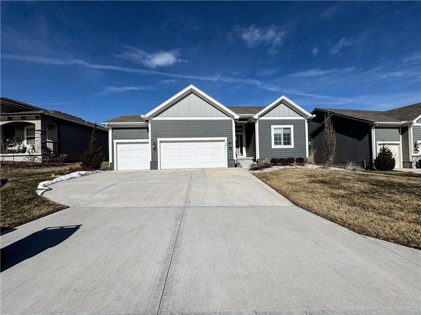 125 SE Griffin St, Blue Springs, MO 64014