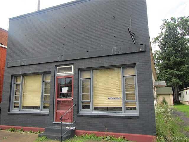 1st image of 25 Schuyler St