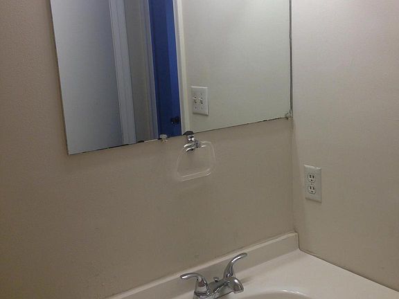 4th image of 100 Adair St