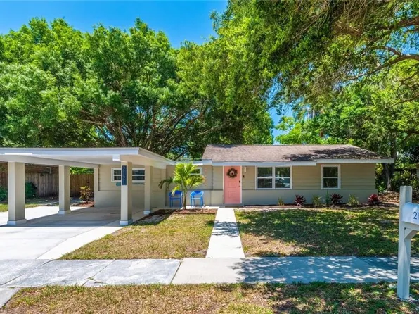 2121 Oak Ter, Sarasota, FL 34231