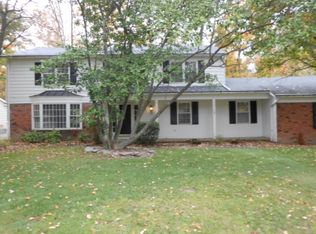 8660 Hollis Ln, Brecksville, OH