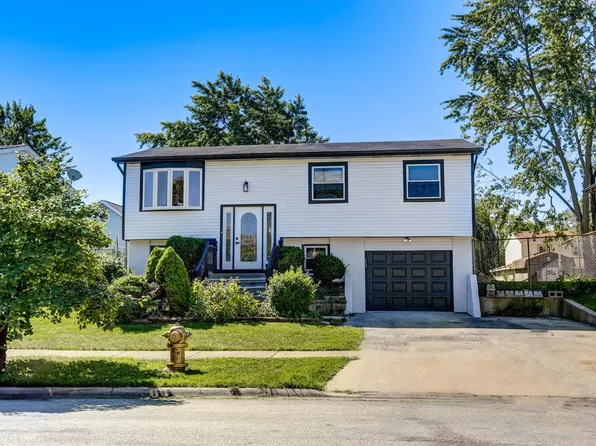 7739 165th Pl, Tinley Park, IL 60477