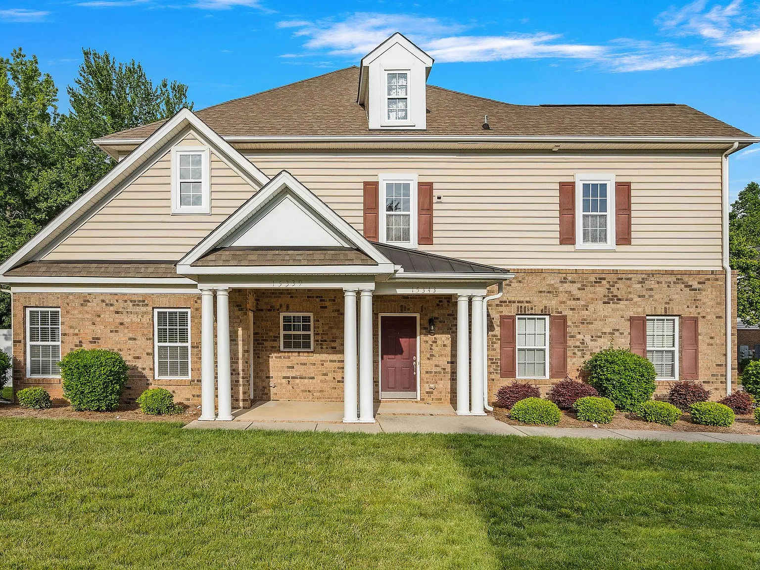 3 bed, 2.5 bath, 1594 sqft, $2,250 — Photo 1
