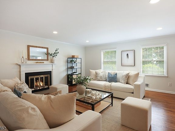 3rd image of 12 Cowperthwaite Place