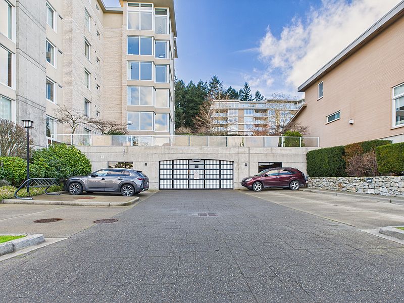 Saanich Apartment for rent - 2 Bedrooms — photo 58