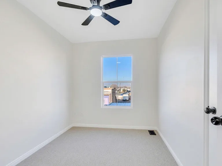 4778 S Huntly Dr — Photo 10