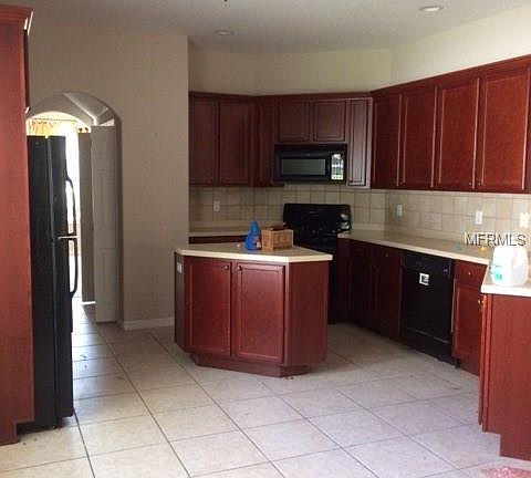 3rd image of 33453 Irongate Dr