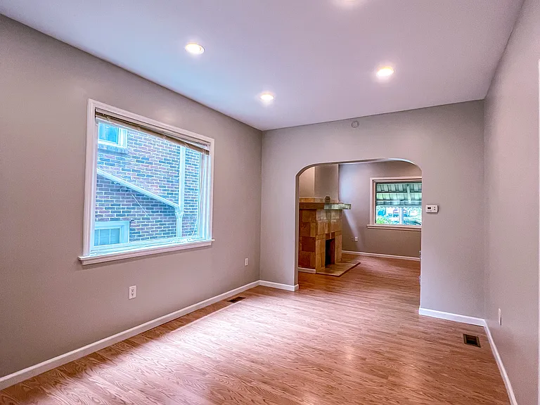 868 Kennebec St — Photo 5