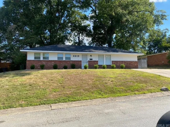 8815 Cloverhill Rd, Little Rock, AR 72205