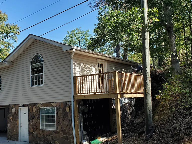 416 Hogan Cir — Photo 4