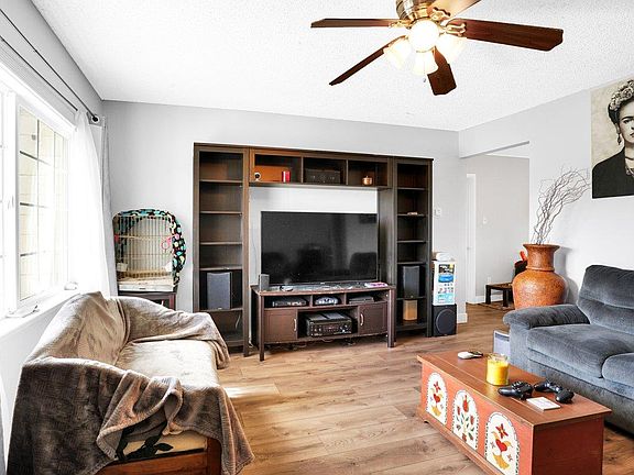 2nd image of 1237 Maple Ave