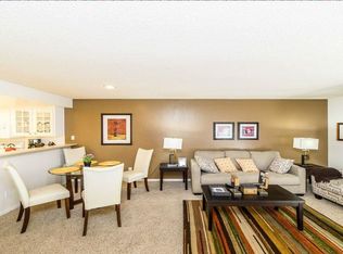 207 S 5th St, Louisville, KY 40202