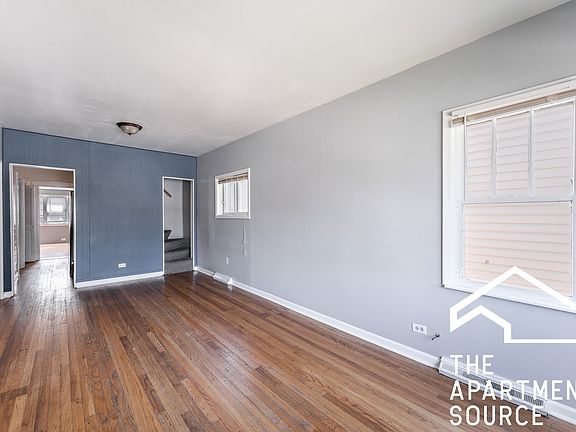 2nd image of 4223 N Ozark Ave