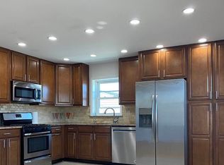 15466 20th Rd #2, Whitestone, NY 11357