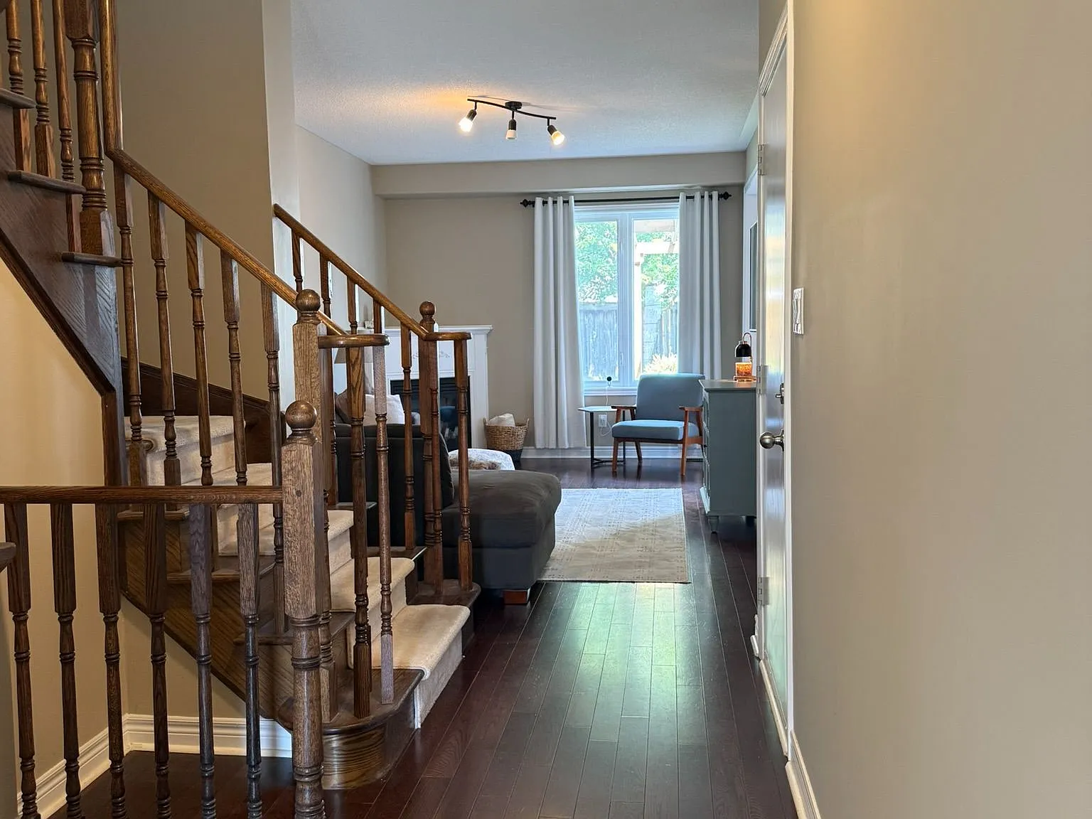 3 bed, $3,000 — Photo 4