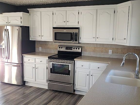 3rd image of 110 W Nashville St