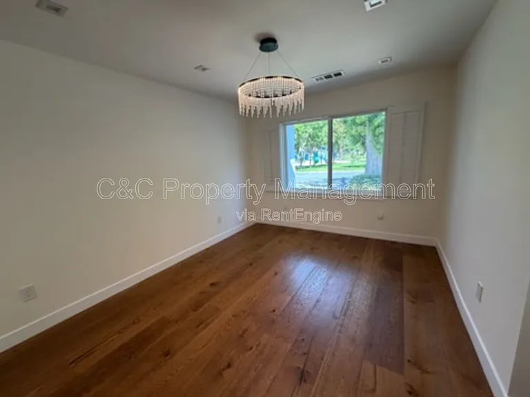 1201 N Central Ave — Photo 20