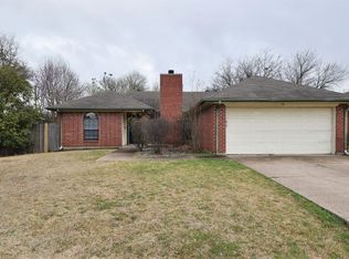 18 Atlanta Ct, Mansfield, TX 76063