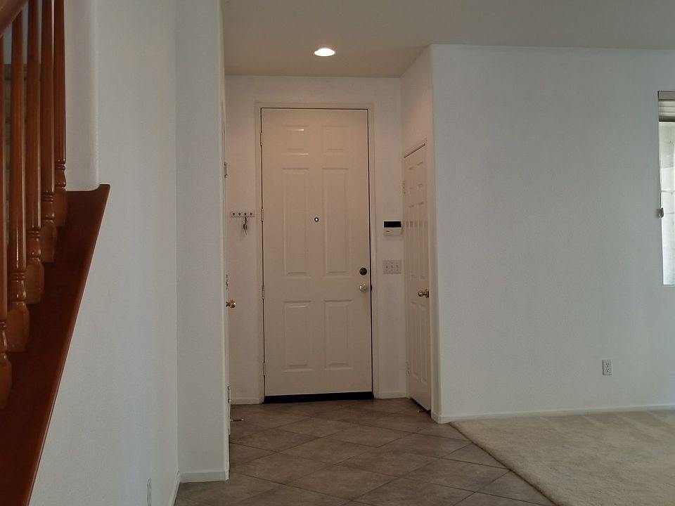 entry view