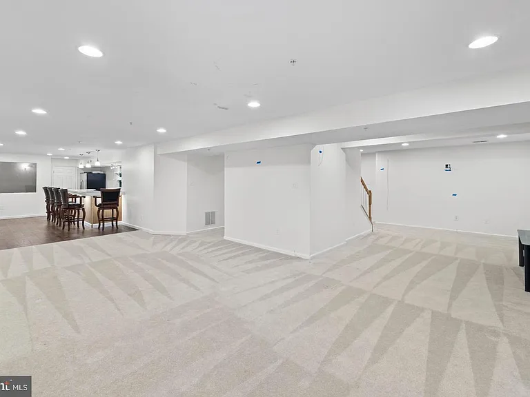 8008 Dorado Ter — Photo 44