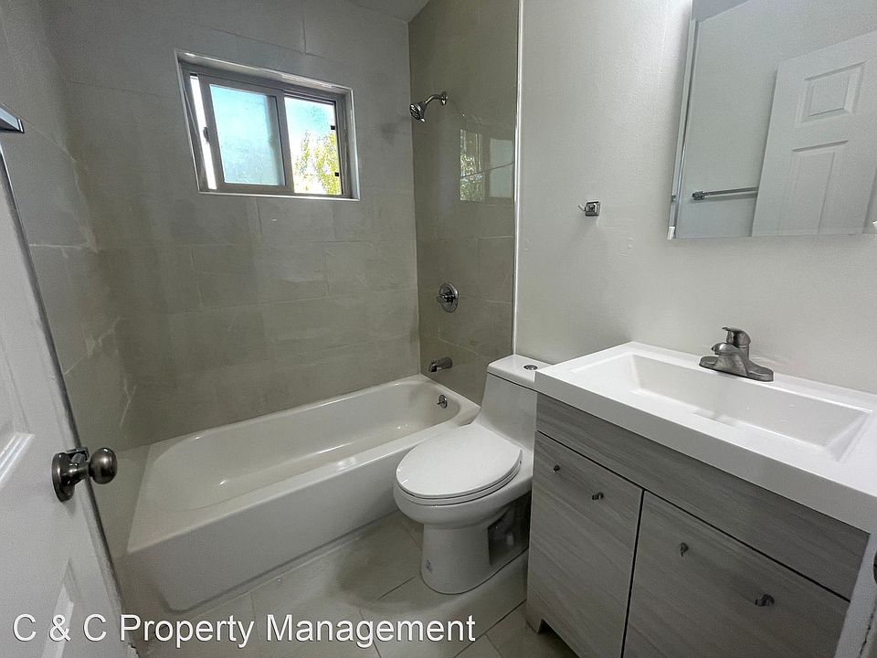 2nd image of 1605 Ontario Dr #1
