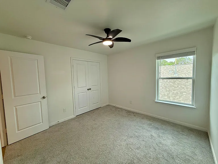 11707 Eclipse Dr — Photo 33