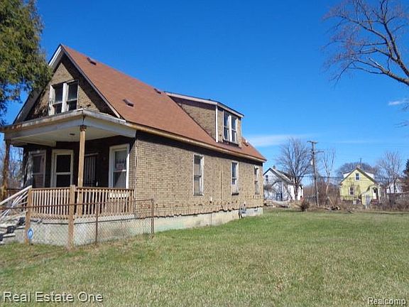 4th image of 5468 Holcomb St