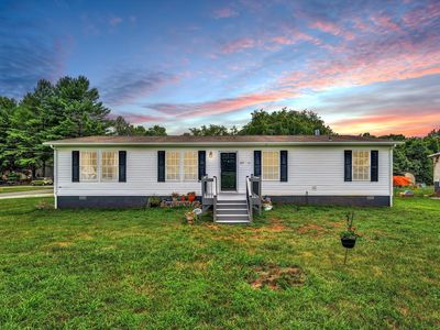 210 Meadow Dr, Hardy, VA, 24101