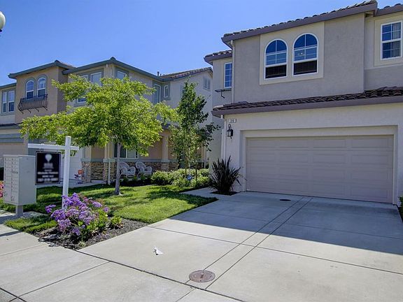 3rd image of 319 Gabiano Ct