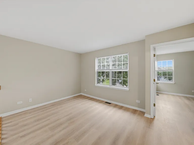 610 Woodhaven Dr — Photo 13