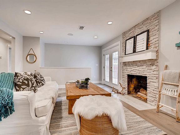 3rd image of 2707 S Langley Ct