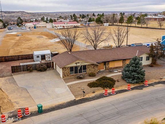 3rd image of 5803 Hill N Dale Dr