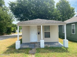 201 S Schifferdecker Ave, Joplin, MO 64801