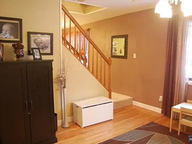 64 Jefferson St — Photo 11