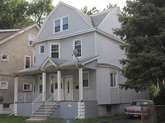 2nd image of 195 No Maple Ave