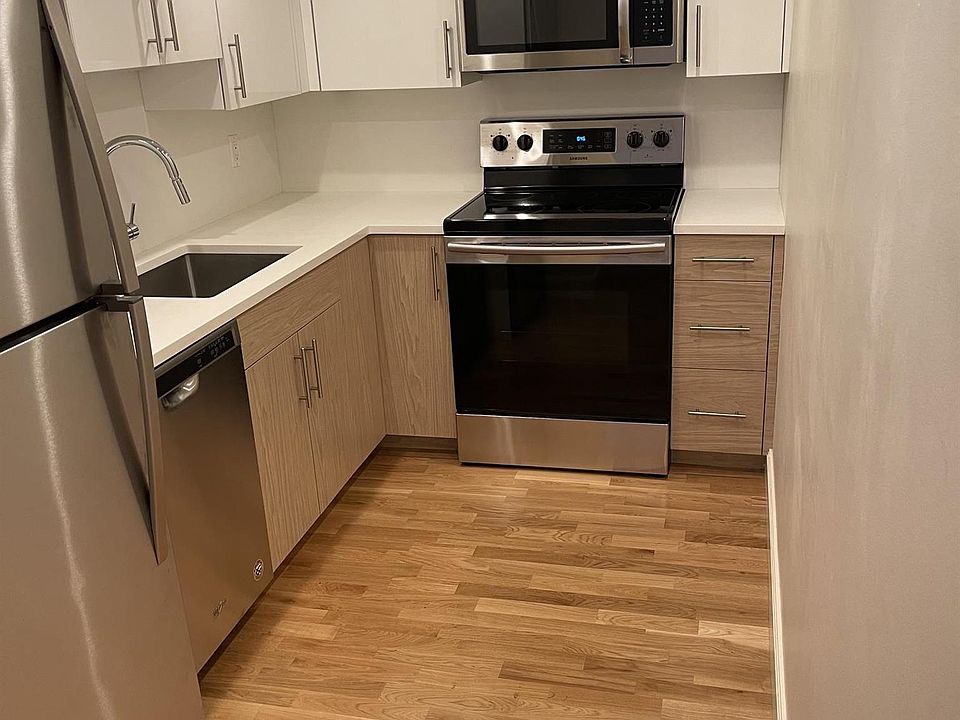 1st image of 274 Beacon St #34