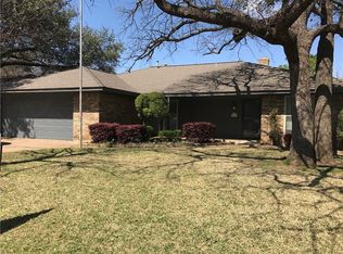5719 Trail Crest Dr, Arlington, TX 76017