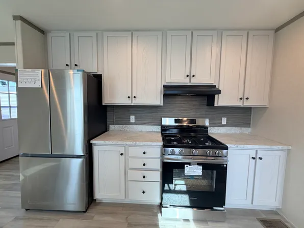 4000 E 134th St #1020, Chicago, IL 60633