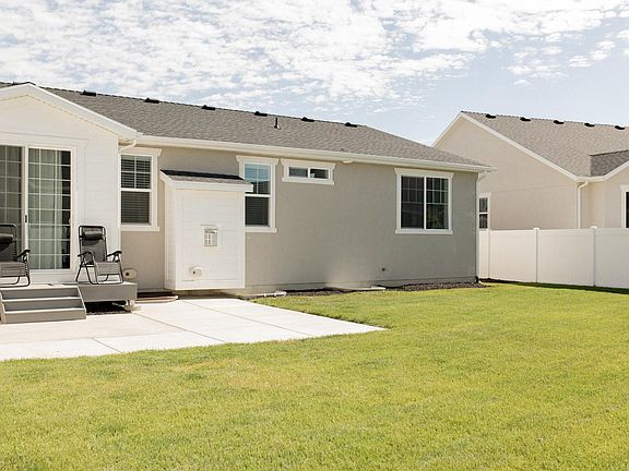 2nd image of 3893 W Holbrook Way