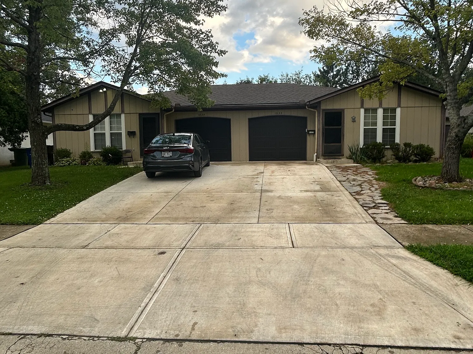 2 bed, 1056 sqft, $1,500 — Photo 2