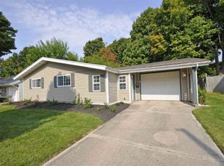 1463 Oakdale Dr, South Bend, IN