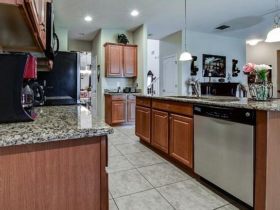 5th image of 10622 Blue Coral Ln