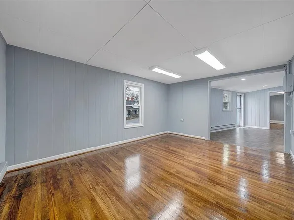 801 Bedford Rd #1, Vinton, VA 24179
