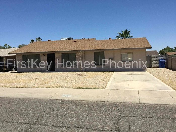 1st image of 8637 N 32nd Dr