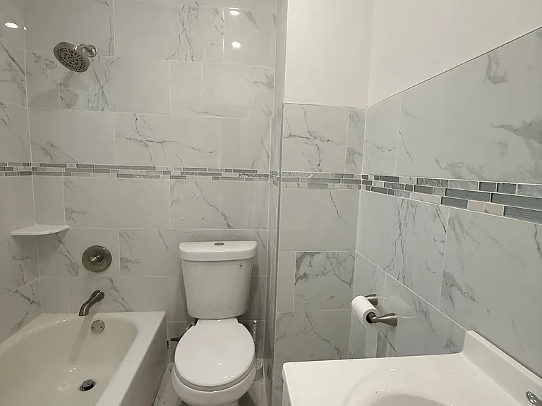 30 Grant Ave #2 — Photo 8