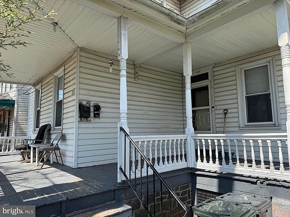 3rd image of 205 Erie Ave