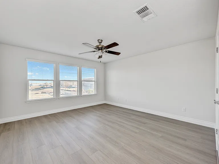 3618 Kennedy Grace Ln — Photo 10