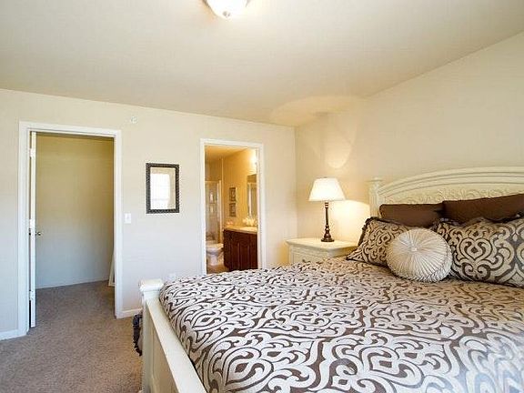 5th image of 11475 N Woods Dr