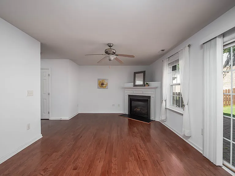 1233 Orchard Oriole Ln — Photo 12